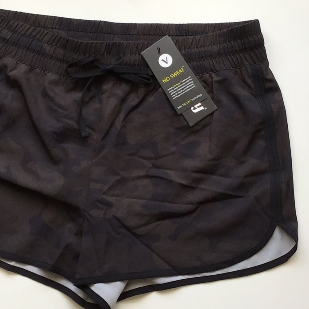 Camo Athletic Shorts - Picture 4 of 10